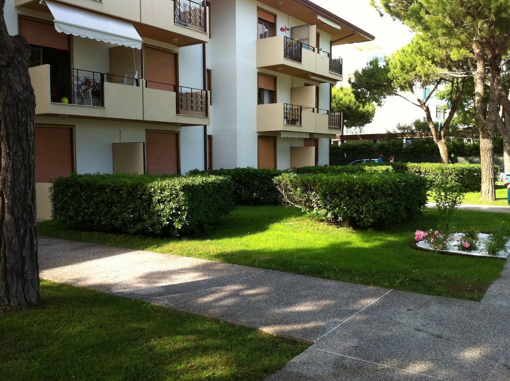 Residence Garden -Walterigato Apartments Solo Per Famiglie Lido di Jesolo Exterior photo
