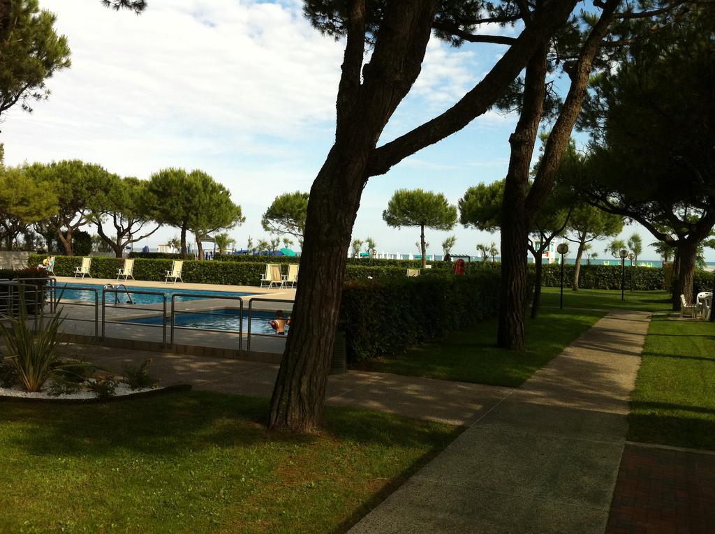Residence Garden -Walterigato Apartments Solo Per Famiglie Lido di Jesolo Exterior photo